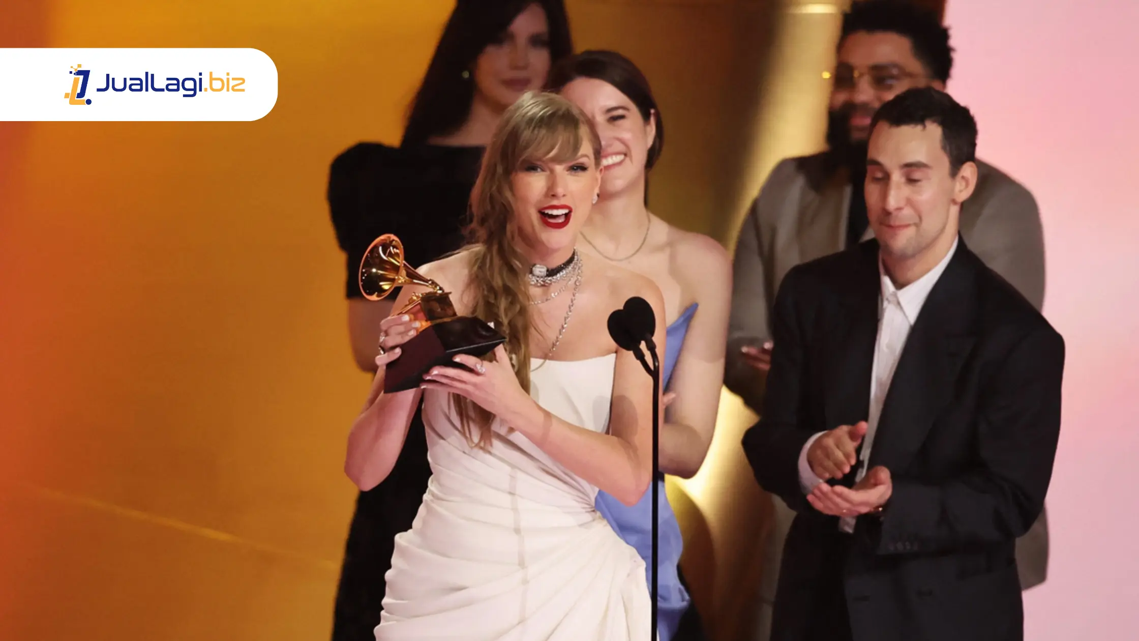 10 Momen Terbaik dari Grammy 2024 - Keren Banget